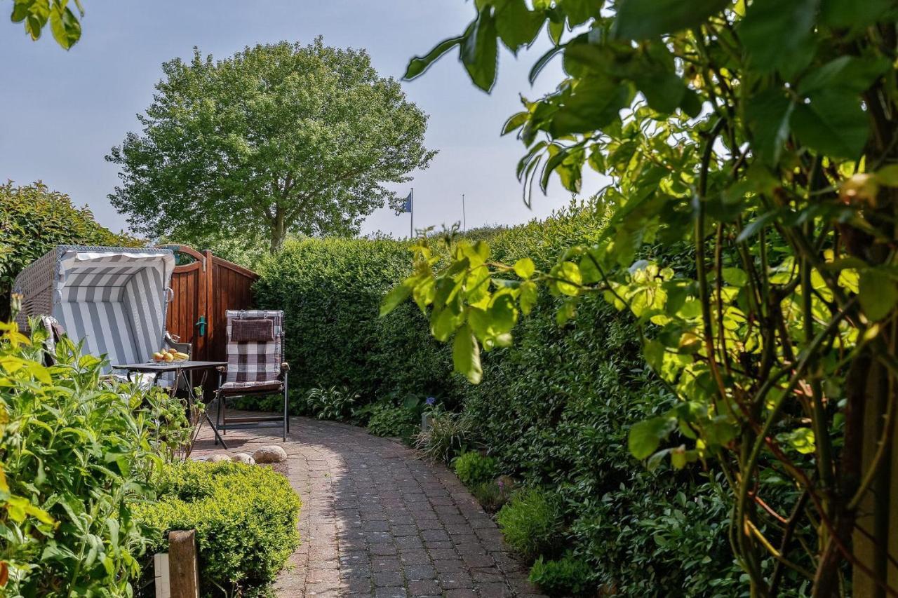 Haus-blum-schoene-ferienwohnung-in-absolut-ruhiger-lage-in-westerland