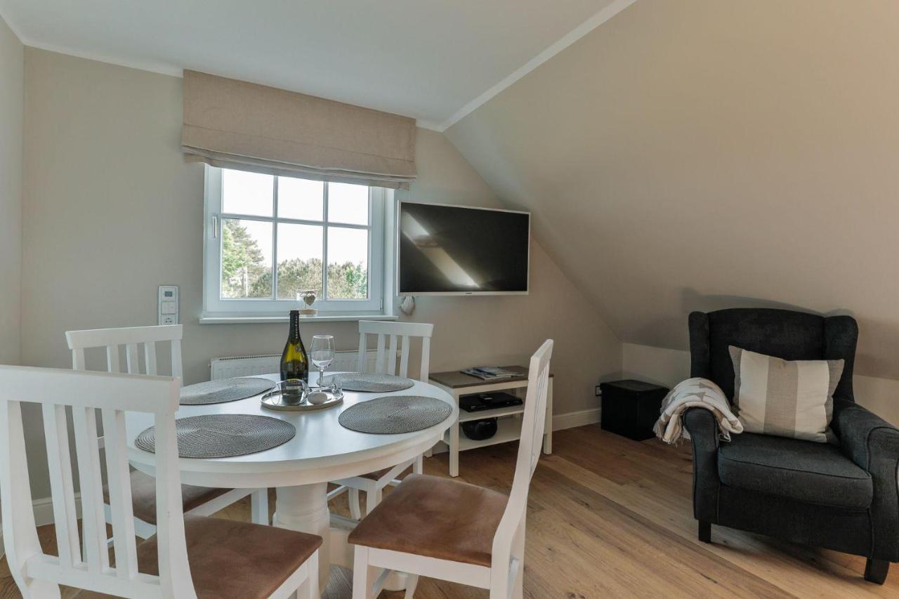 Haus-blum-schoene-ferienwohnung-in-absolut-ruhiger-lage-in-westerland *